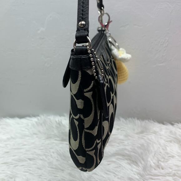 y2k COACH Black Signature Canvas Mini Purse / Wristlet with Card Slots - Picture 3 of 13